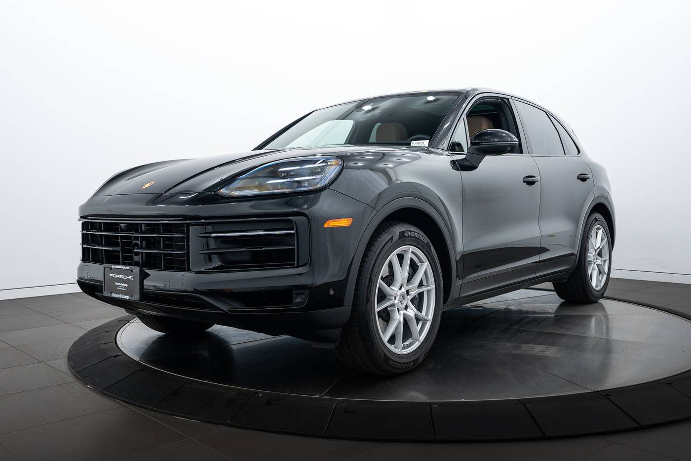 2025 Porsche Cayenne Cayenne — SUV — 4,692 mi — Highland Park, IL