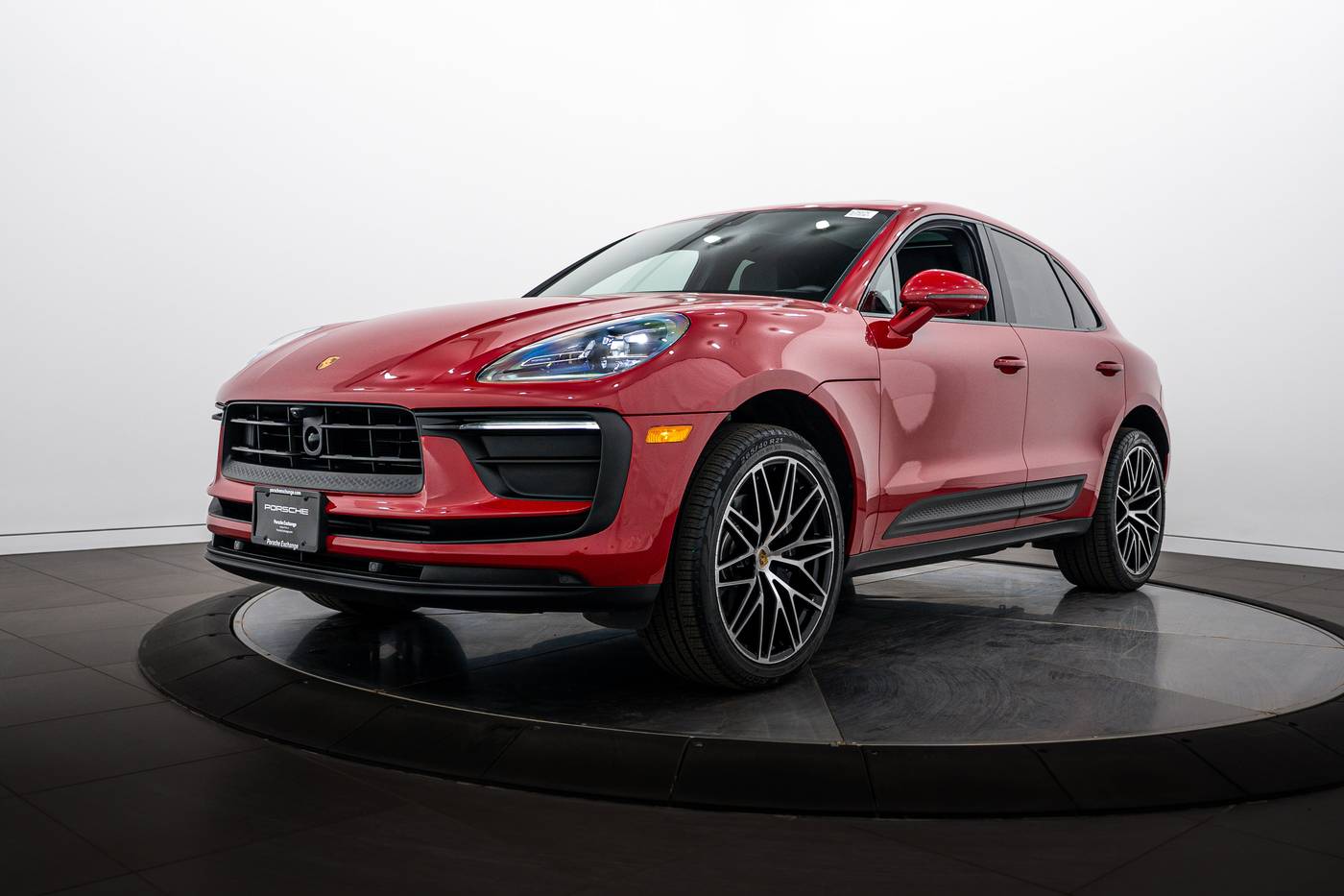 2026 Porsche Macan Macan — SUV — 2,195 mi — Highland Park, IL