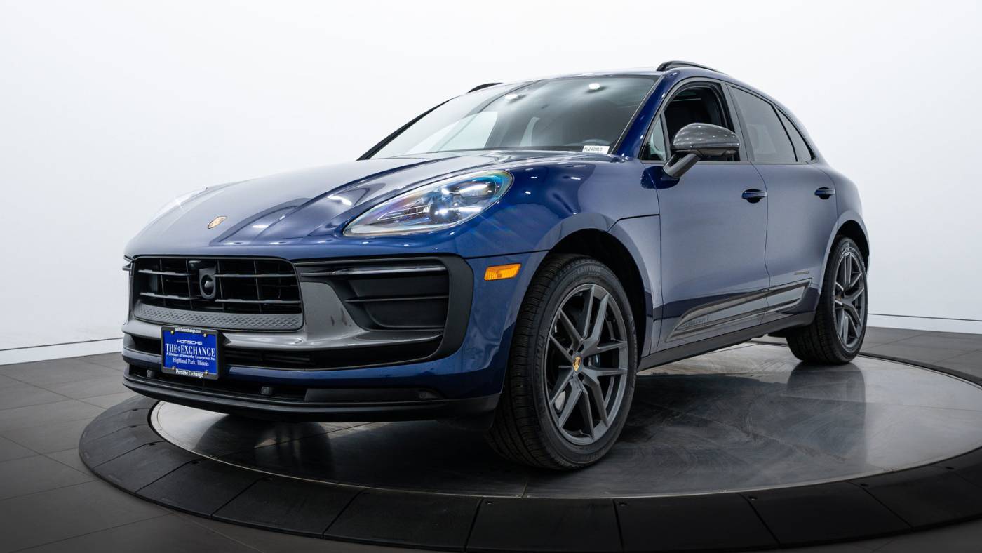 2024 Porsche Macan Standard — SUV — 5,093 mi — Highland Park, IL