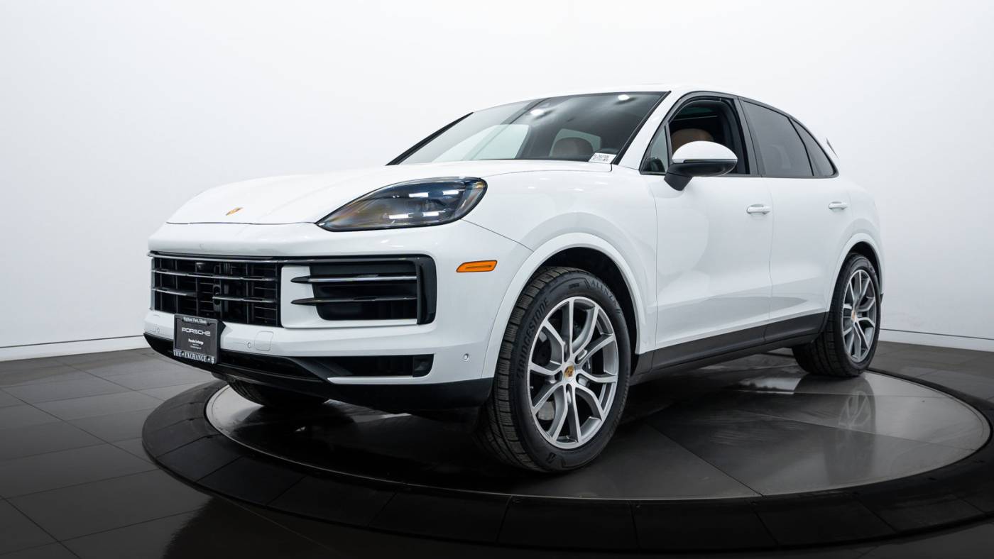2024 Porsche Cayenne Standard — SUV — 4,245 mi — Highland Park, IL