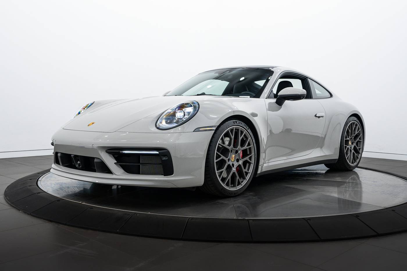 2024 Porsche 911 Carrera 4S — Coupe — 2,860 mi — Highland Park, IL