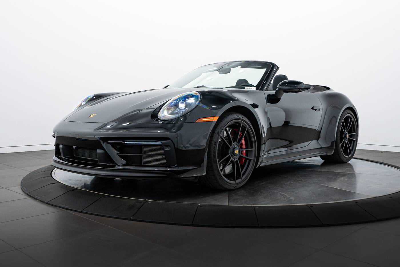 2024 Porsche 911 Carrera GTS — Convertible — 4,190 mi — Highland Park, IL