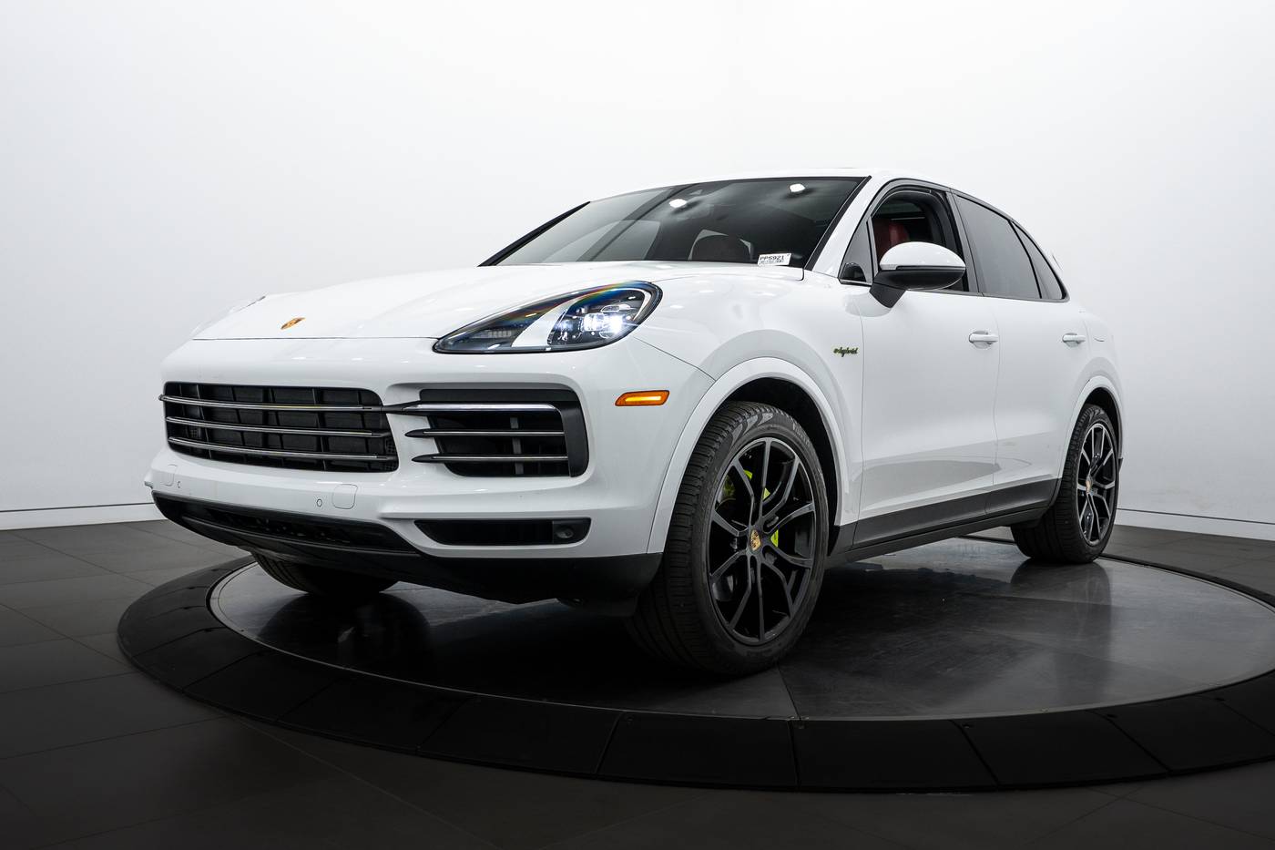 2022 Porsche Cayenne E-Hybrid Platinum Edition — SUV — 33,742 mi — Highland Park, IL