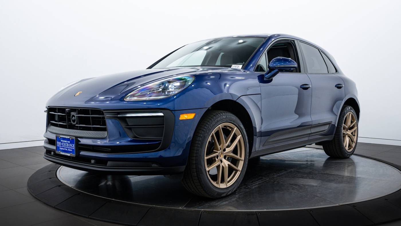 2024 Porsche Macan Standard — SUV — 3,182 mi — Highland Park, IL