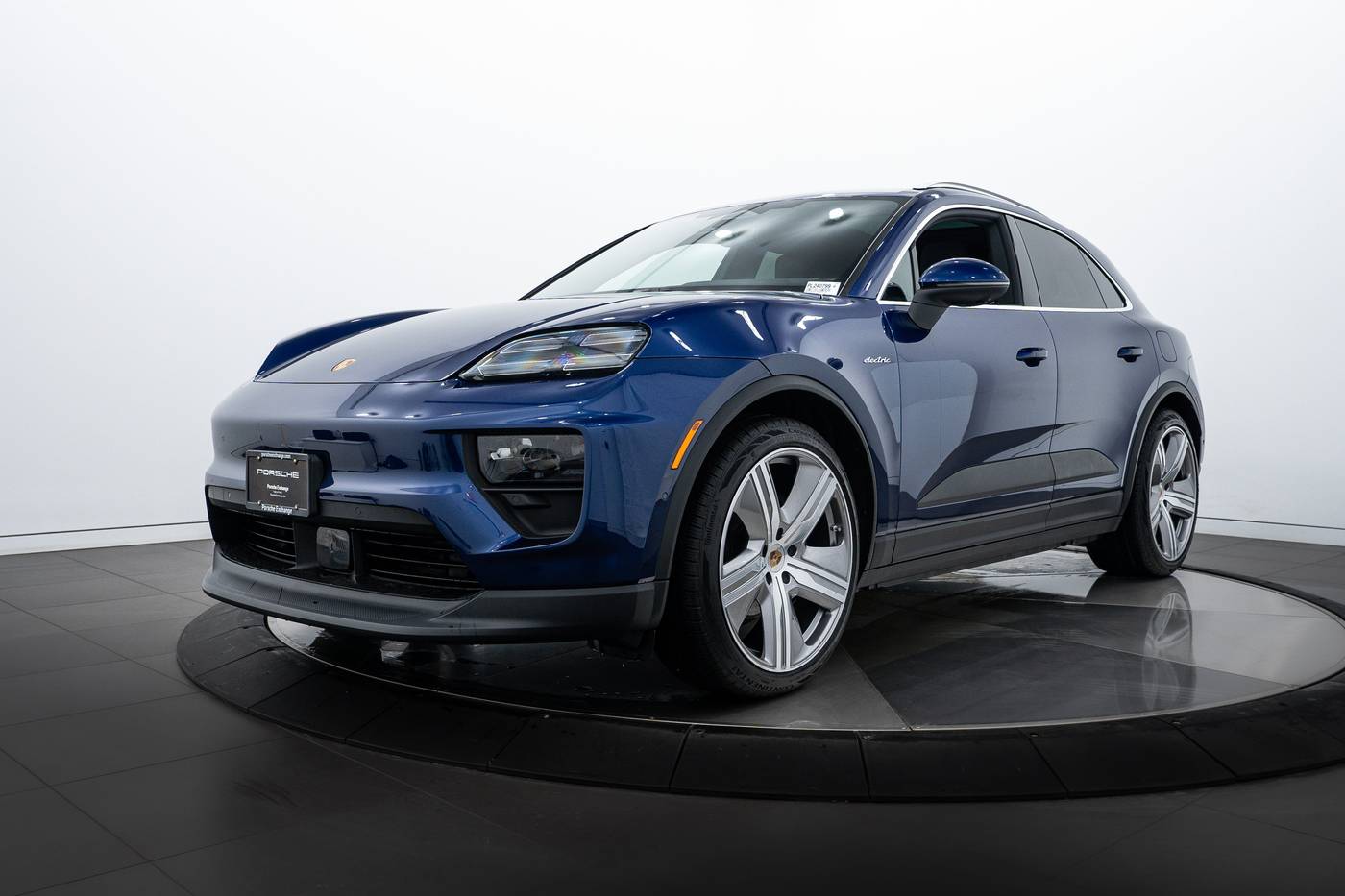 2024 Porsche Macan Electric 4 — SUV — 1,572 mi — Highland Park, IL