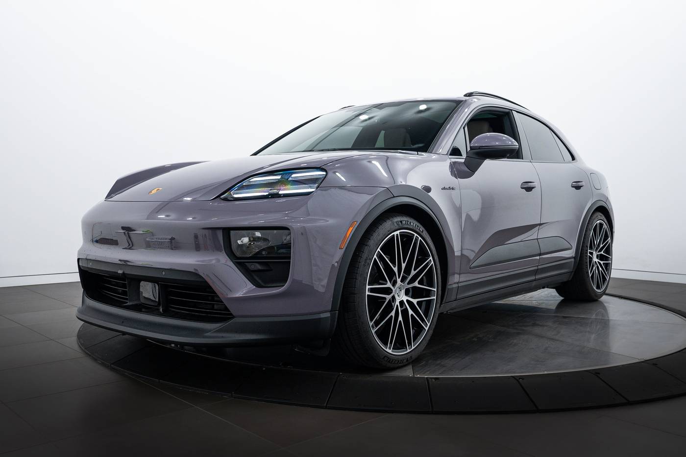 2024 Porsche Macan Electric 4 — SUV — 21 mi — Highland Park, IL