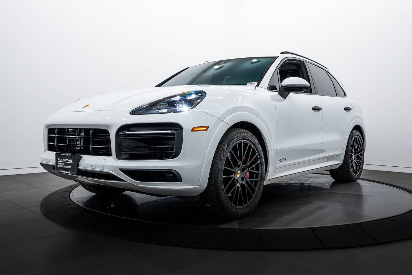 2022 Porsche Cayenne GTS — SUV — 34,682 mi — Highland Park, IL