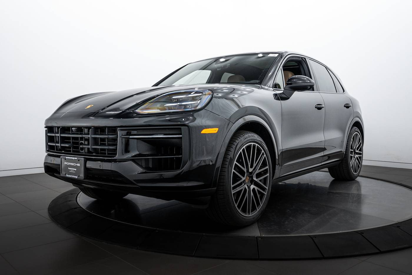2025 Porsche Cayenne Standard — SUV — 4,691 mi — Highland Park, IL