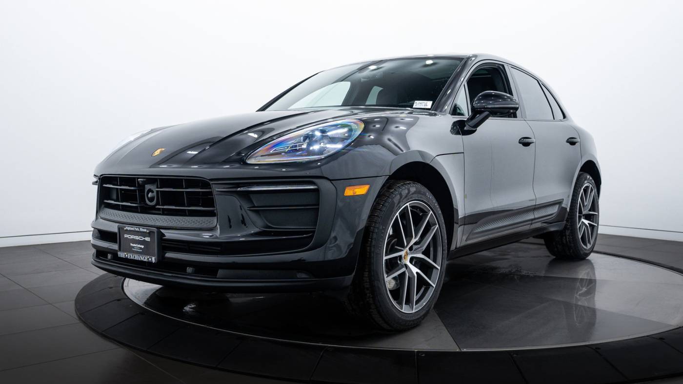 2024 Porsche Macan Standard — SUV — 4,580 mi — Highland Park, IL