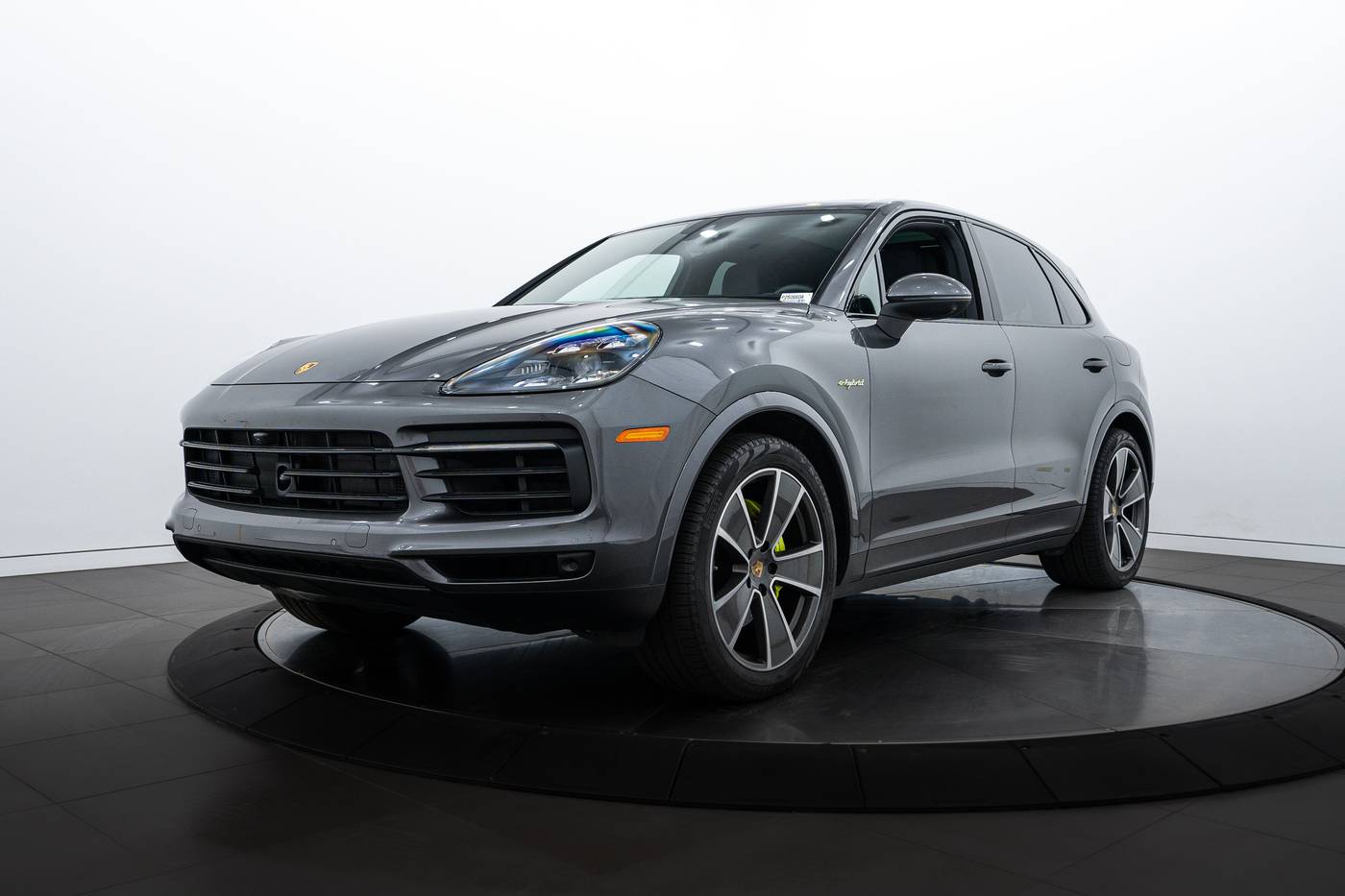 2019 Porsche Cayenne E-Hybrid — SUV — 63,345 mi — Highland Park, IL