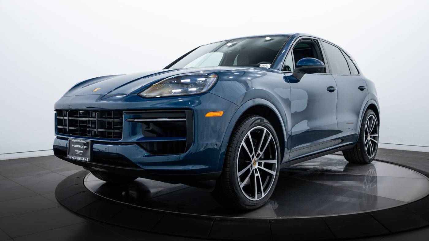 2024 Porsche Cayenne Standard — SUV — 3,421 mi — Highland Park, IL