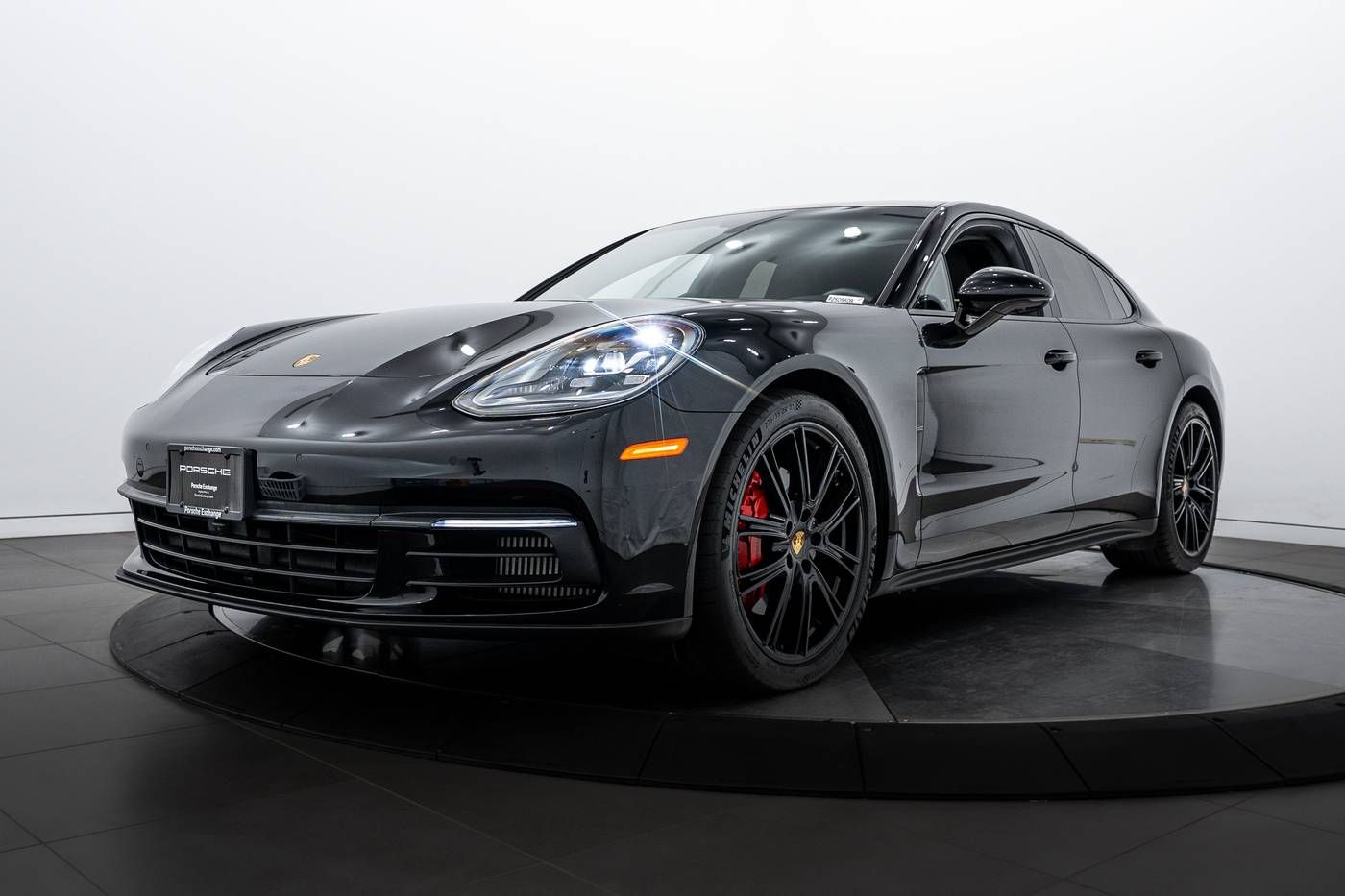 2018 Porsche Panamera 4S — Hatchback — 30,728 mi — Highland Park, IL