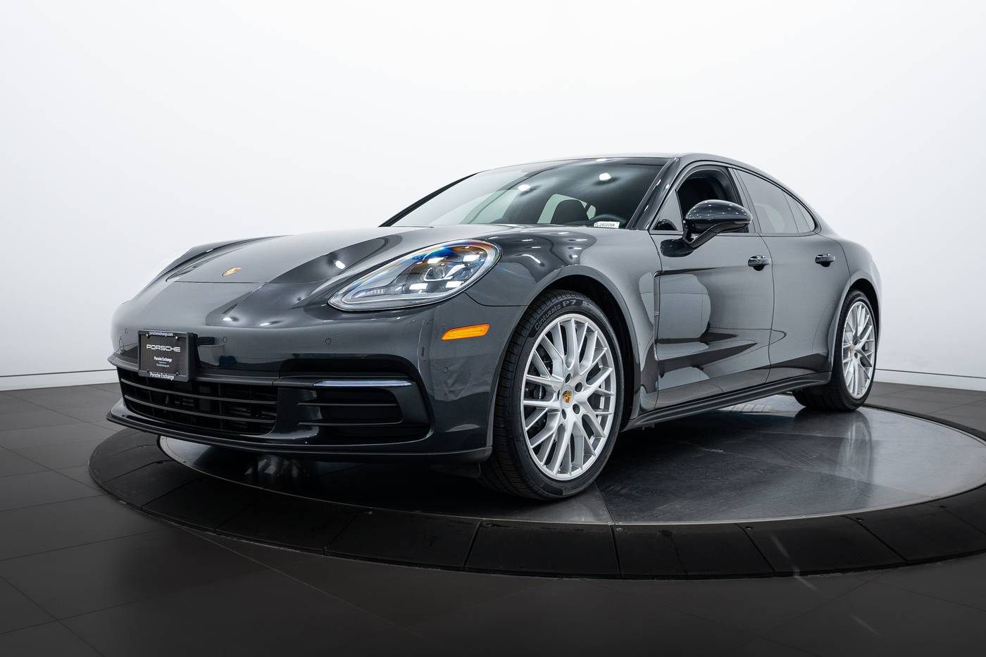 2018 Porsche Panamera 4 — Hatchback — 38,909 mi — Highland Park, IL