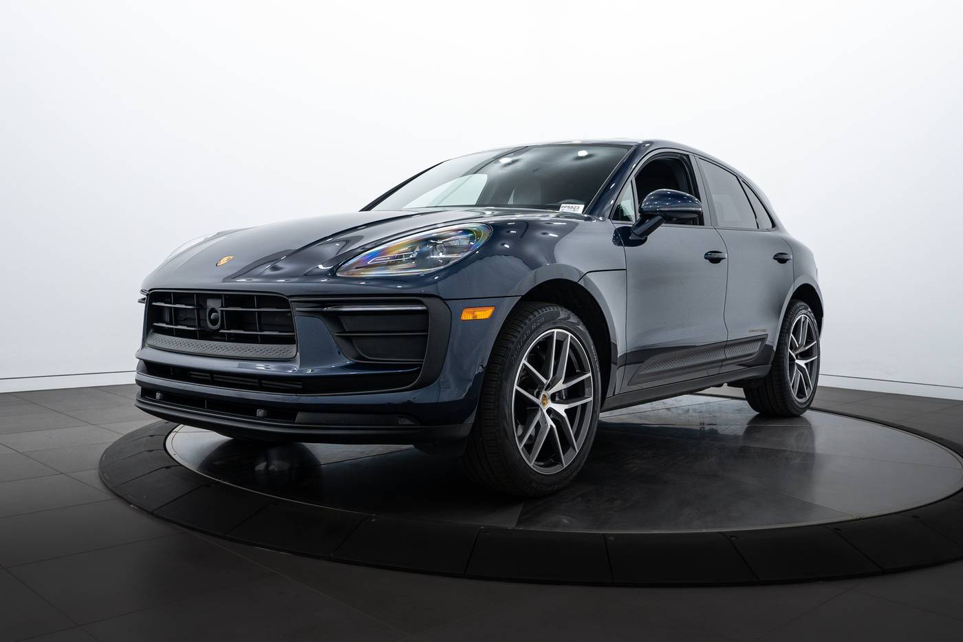 2022 Porsche Macan Standard — SUV — 19,816 mi — Highland Park, IL