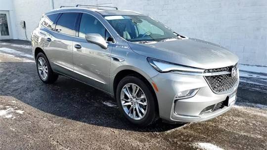 2023 Buick Enclave Avenir — SUV — 42,644 mi — Hodgkins, IL