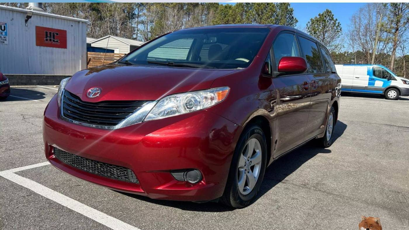 2014 Toyota Sienna LE — Minivan — 121,406 mi — Raleigh, NC