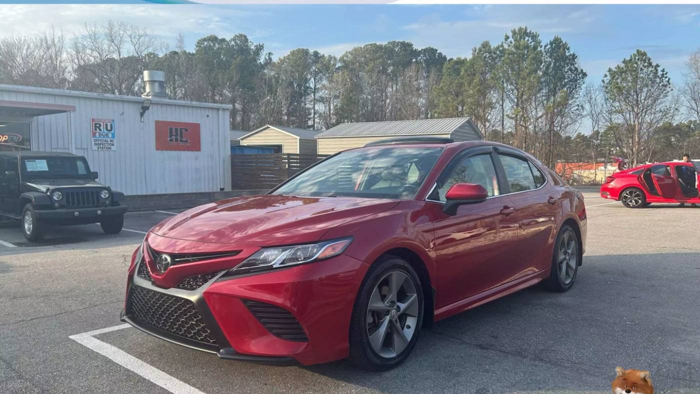 2019 Toyota Camry SE