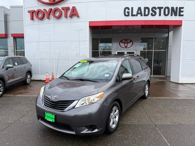 2013 Toyota Sienna LE — Minivan — 162,269 mi — Gladstone, OR