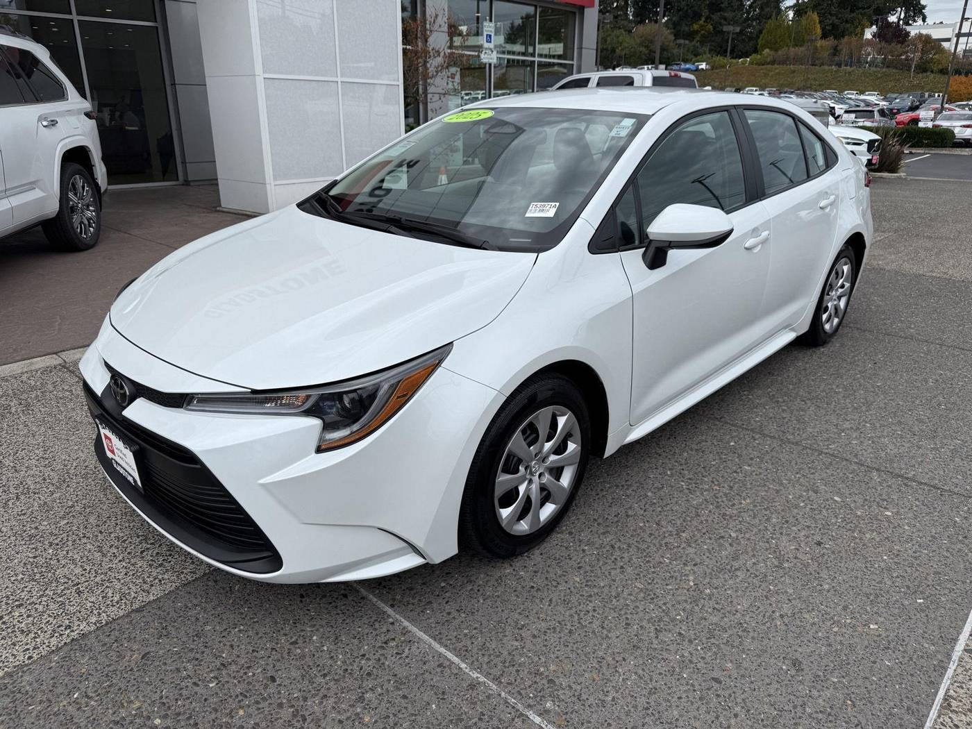 2025 Toyota Corolla LE — Sedan — 15,131 mi — Gladstone, OR
