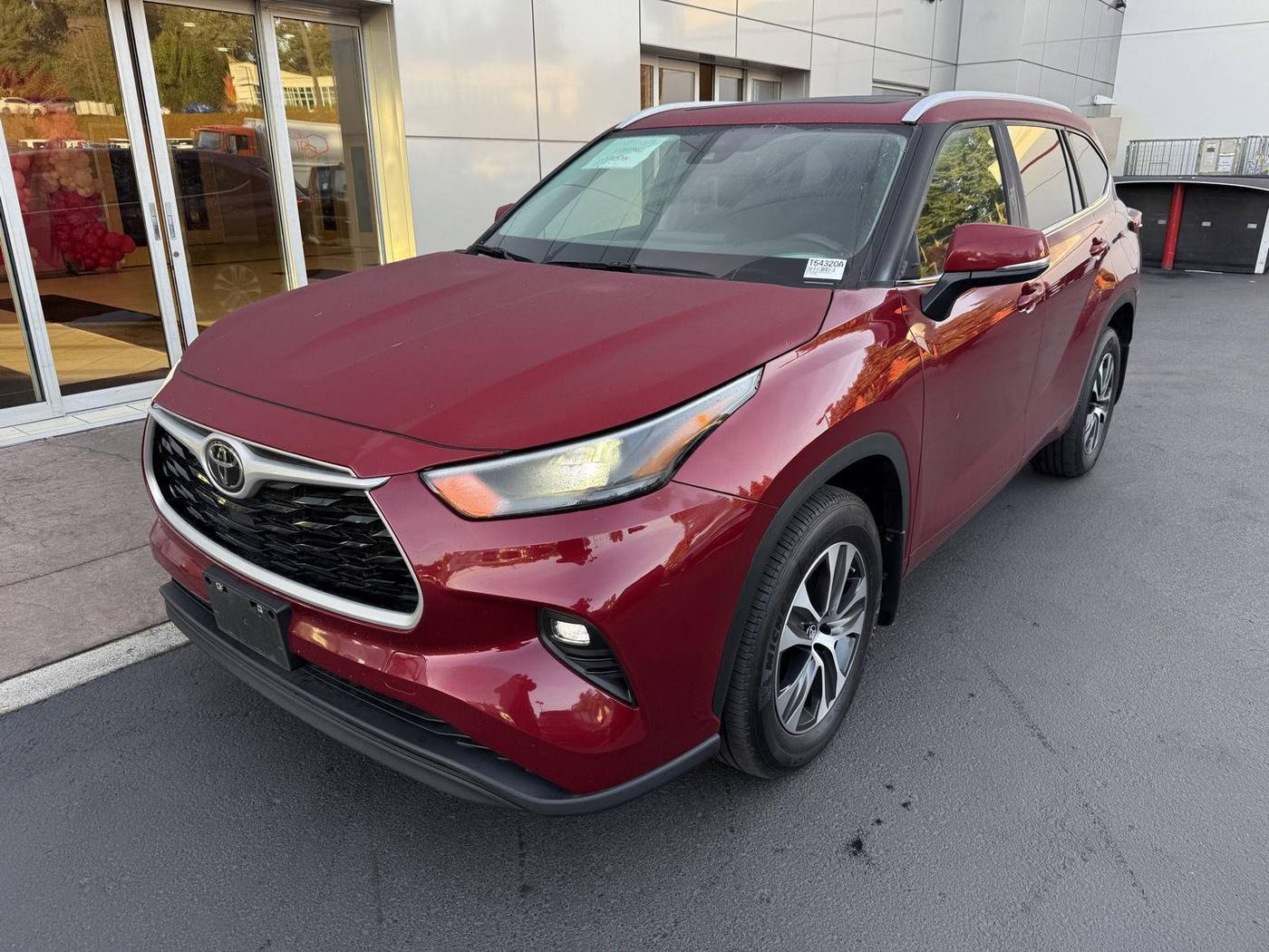 2023 Toyota Highlander XLE — SUV — 24,704 mi — Gladstone, OR
