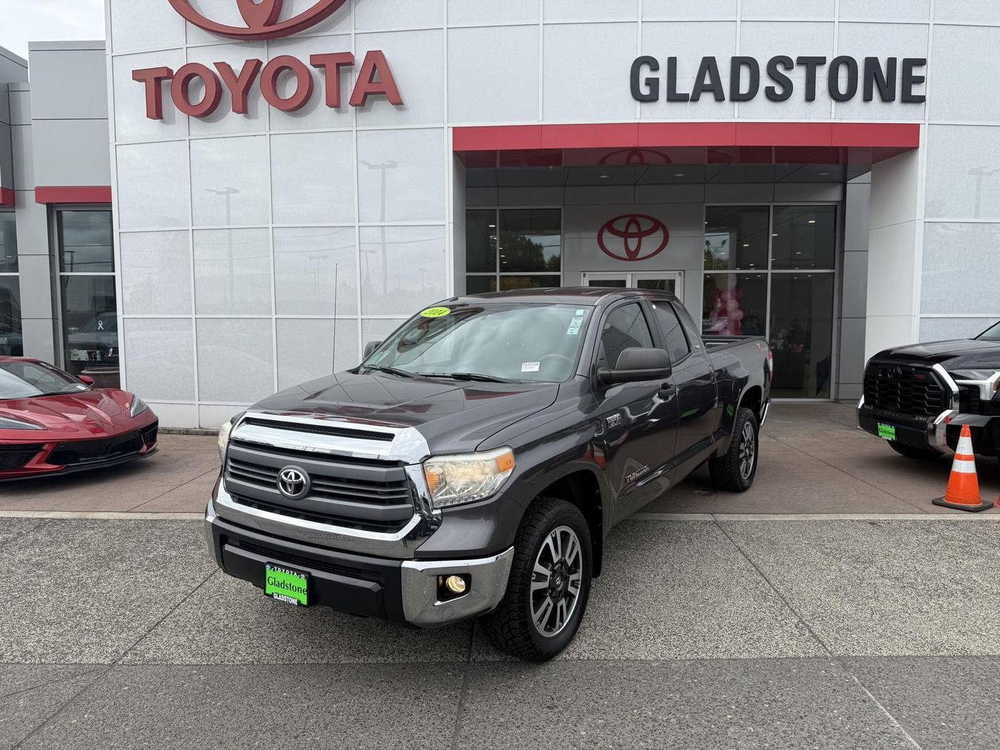 2014 Toyota Tundra SR5 — Pickup Truck — 161,788 mi — Gladstone, OR