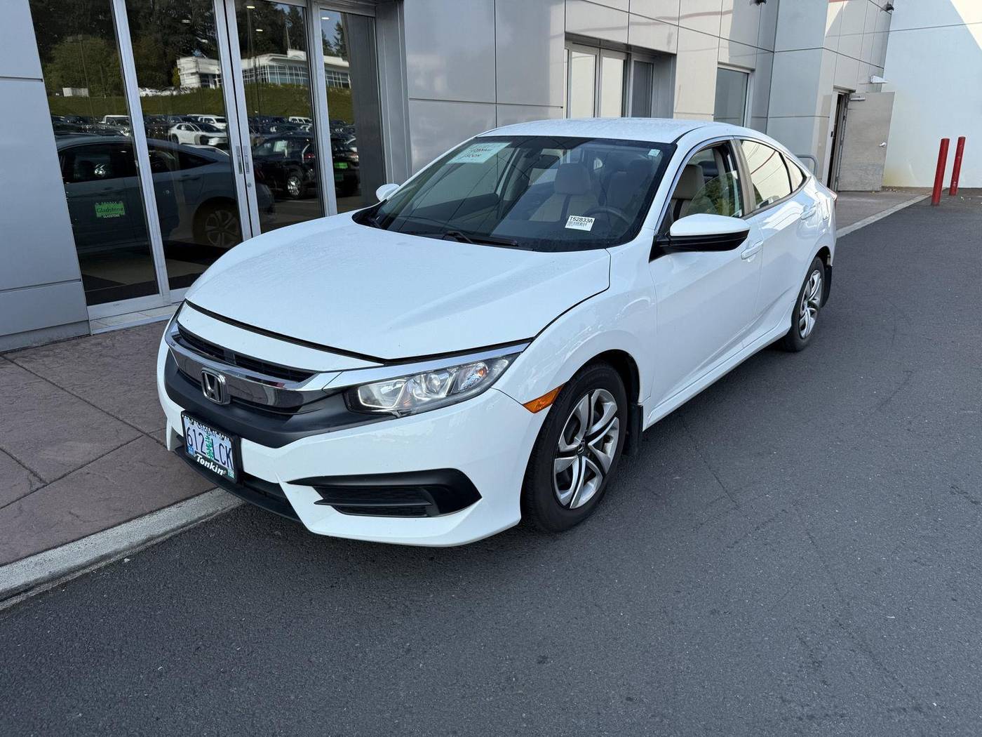 2018 Honda Civic LX — Sedan — 27,920 mi — Gladstone, OR
