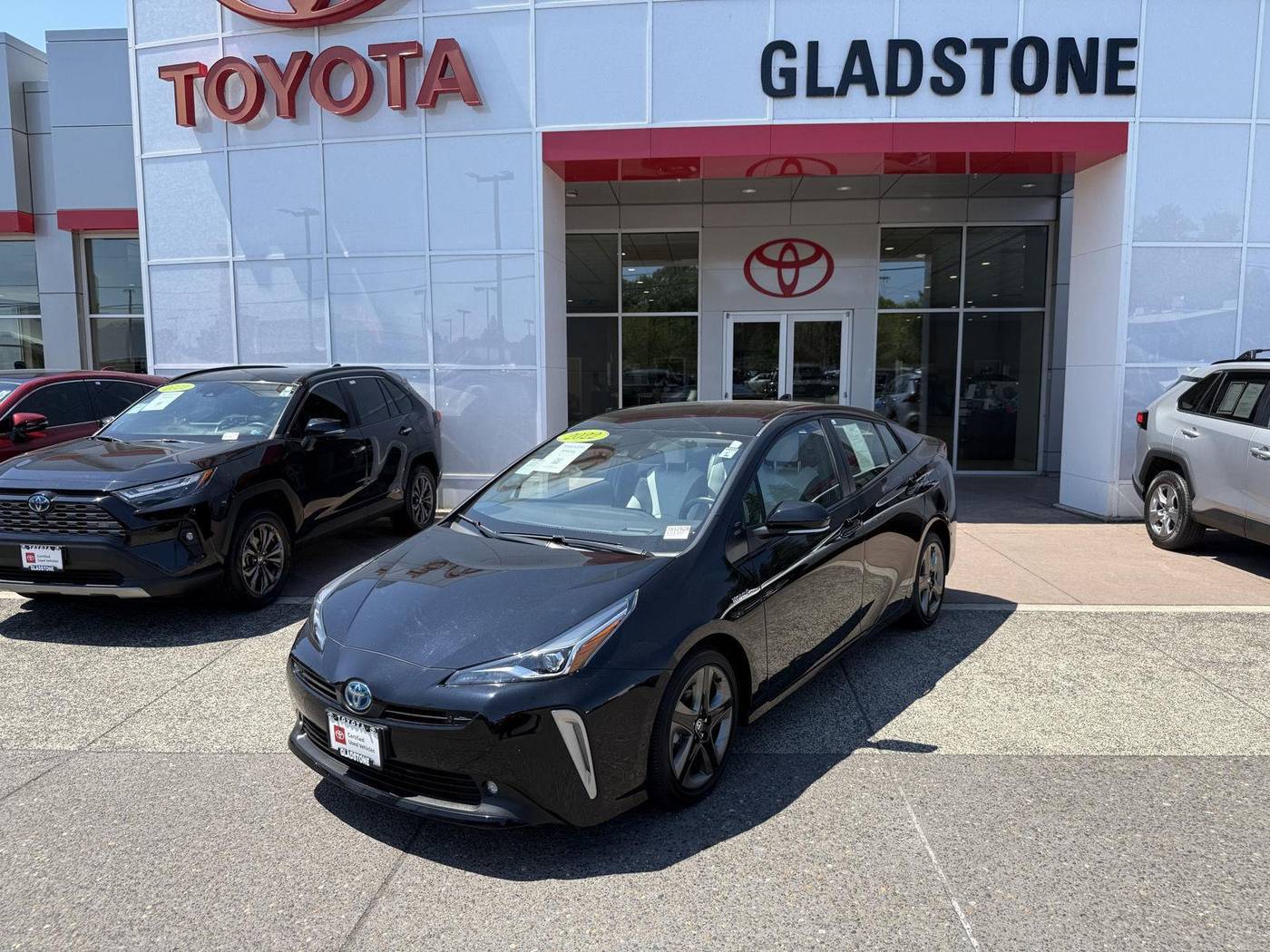 2022 Toyota Prius Limited — Hatchback — 8,762 mi — Gladstone, OR