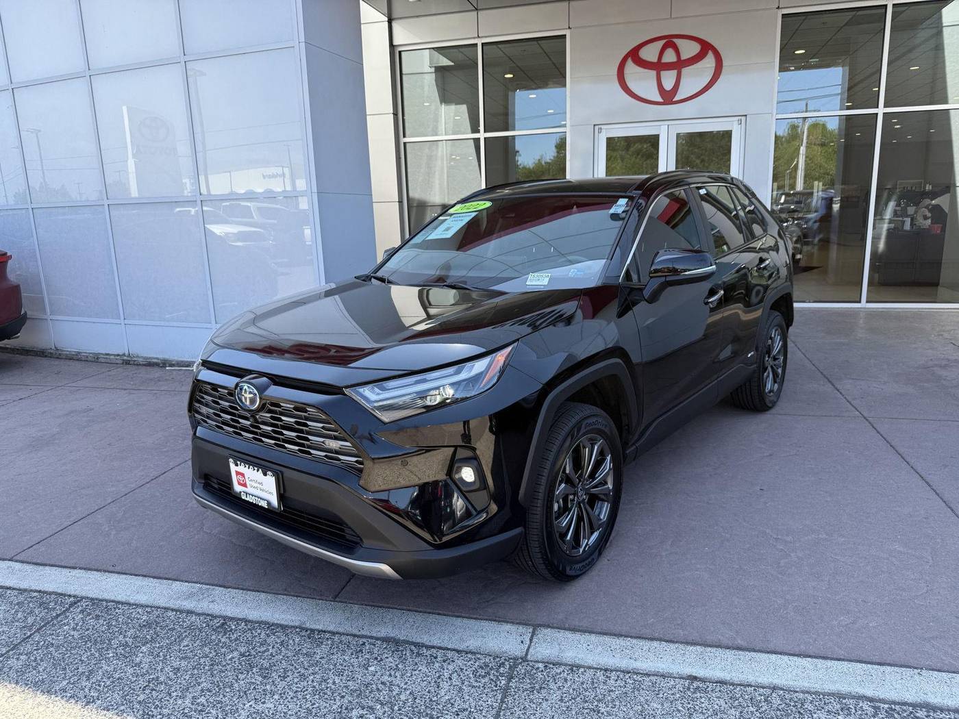 2022 Toyota RAV4 Hybrid Limited — SUV — 32,358 mi — Gladstone, OR