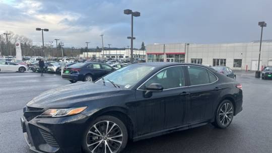 2020 Toyota Camry SE — Sedan — 46,912 mi — Gladstone, OR