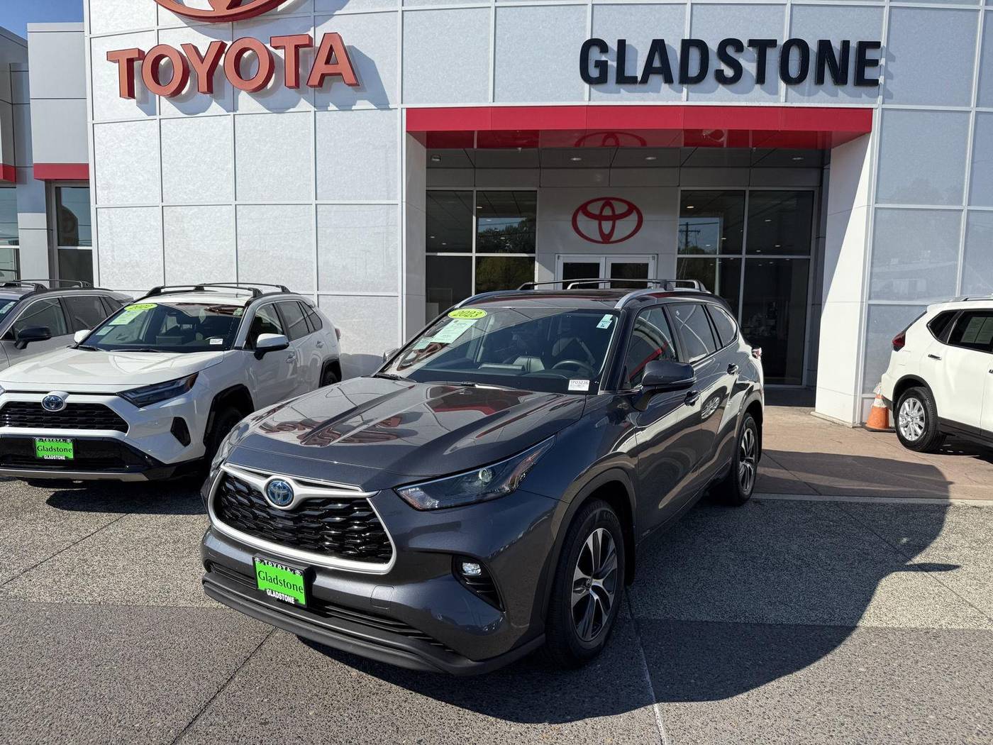 2023 Toyota Highlander Hybrid XLE — SUV — 36,641 mi — Gladstone, OR