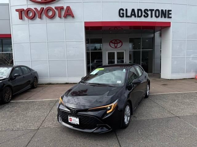 2025 Toyota Corolla Hatchback SE — Hatchback — 2,049 mi — Gladstone, OR