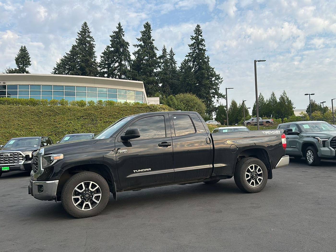 2021 Toyota Tundra SR5 — Pickup Truck — 100,318 mi — Gladstone, OR