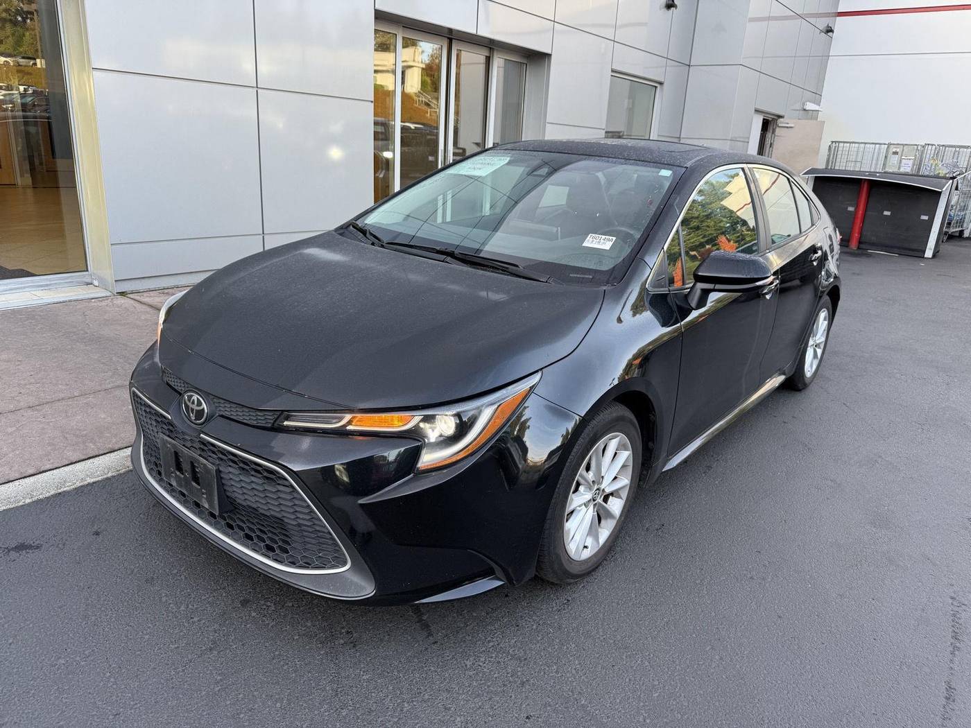 2022 Toyota Corolla XLE — Sedan — 29,548 mi — Gladstone, OR