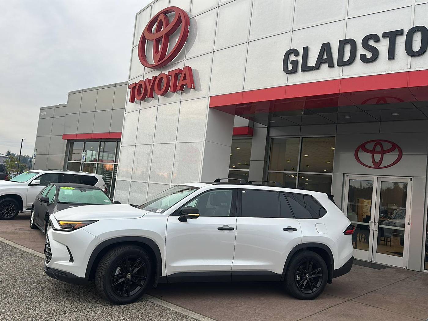 2025 Toyota Grand Highlander Hybrid Nightshade Edition — SUV — 7,404 mi — Gladstone, OR