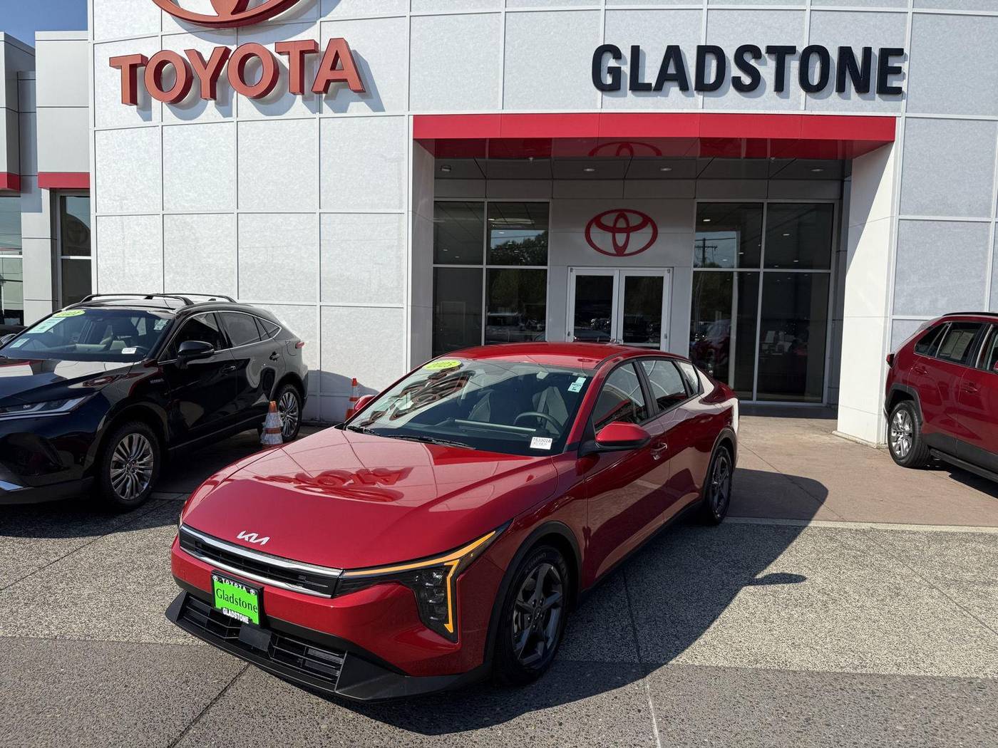 2025 Kia K4 LXS — Sedan — 9,588 mi — Gladstone, OR
