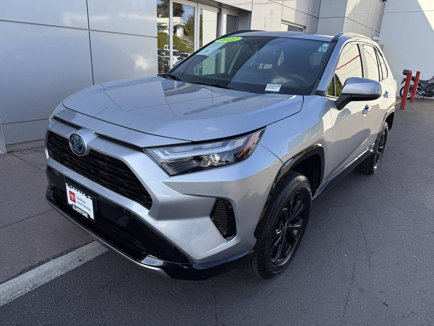 2022 Toyota RAV4 Hybrid SE — SUV — 33,560 mi — Gladstone, OR