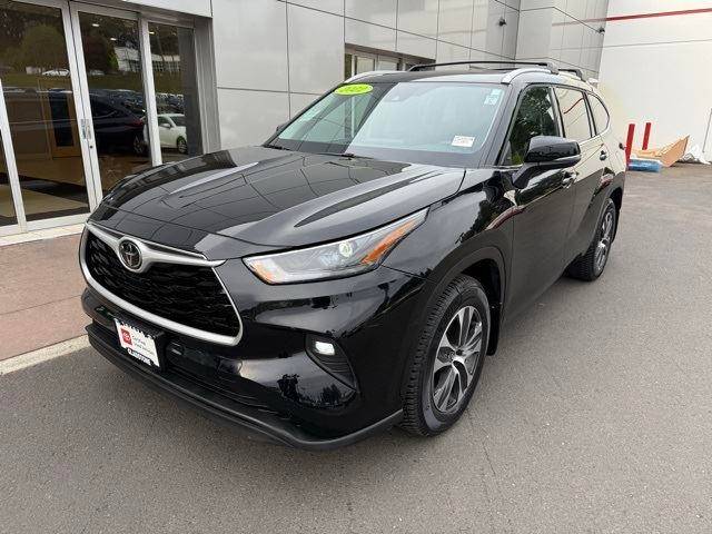 2022 Toyota Highlander XLE — SUV — 32,065 mi — Gladstone, OR