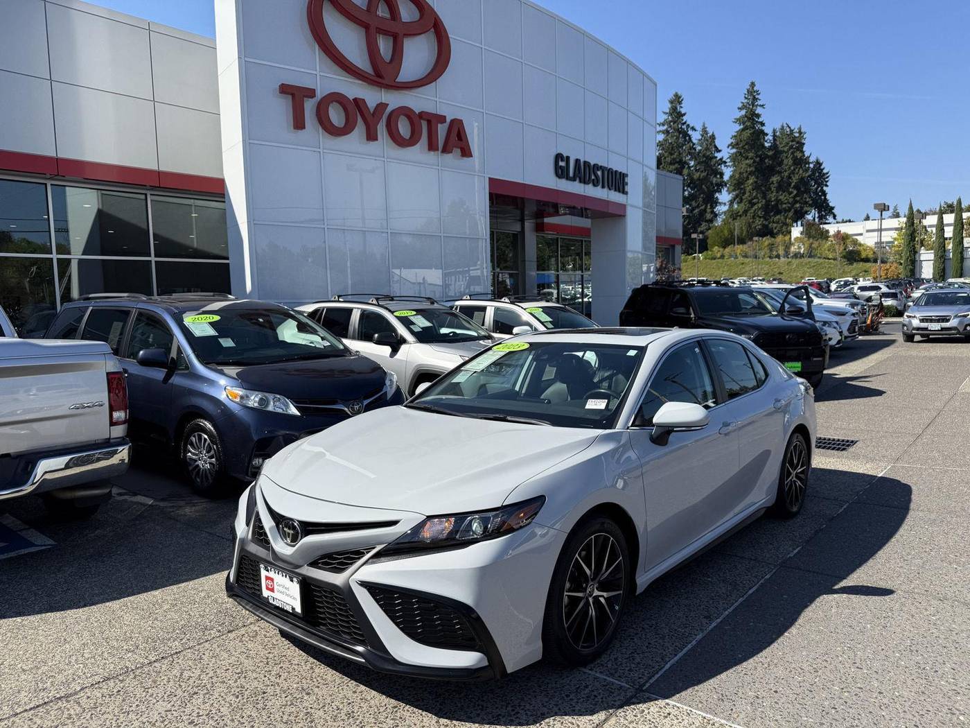 2023 Toyota Camry SE — Sedan — 20,850 mi — Gladstone, OR