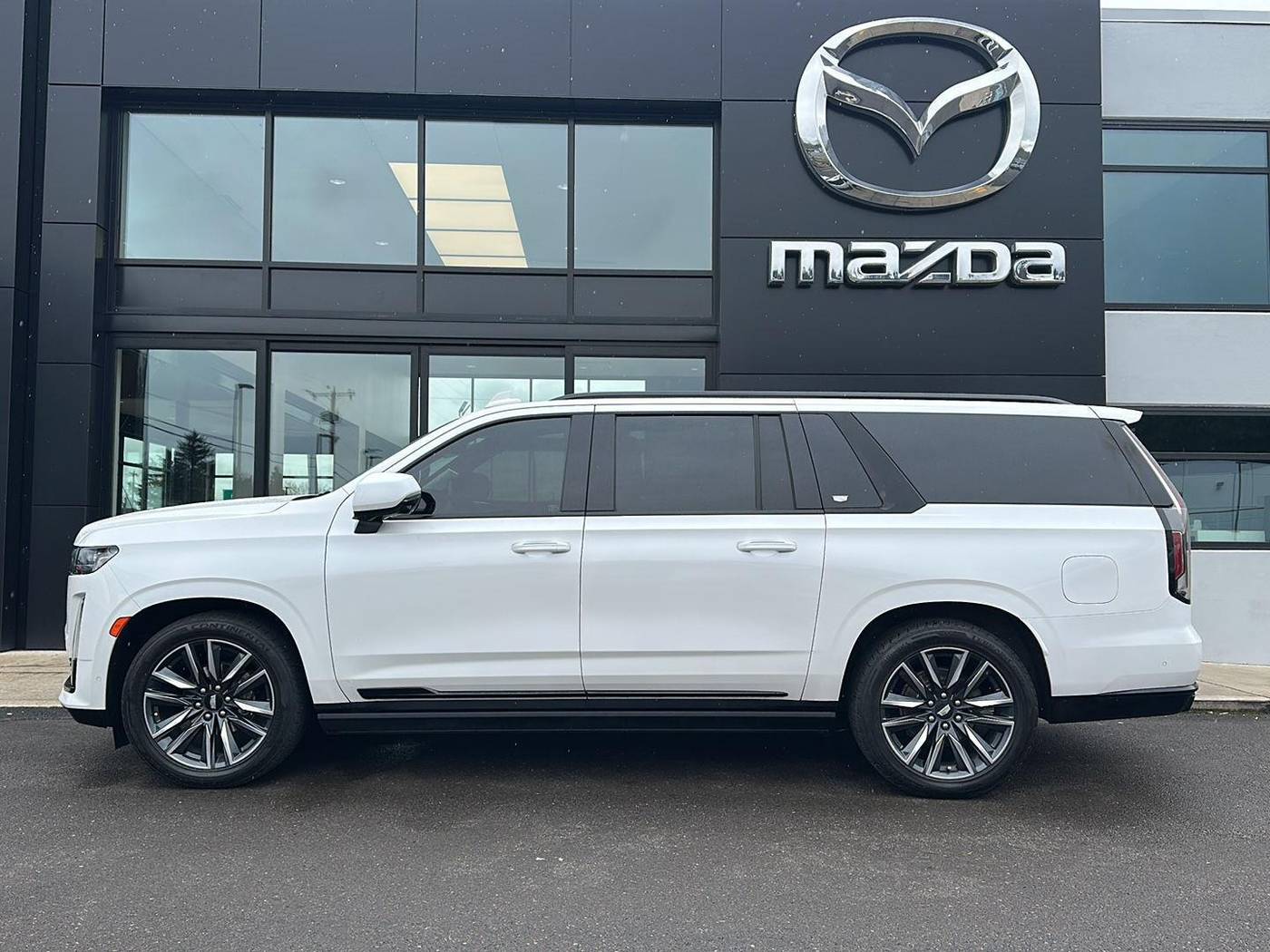 2021 Cadillac Escalade Sport Platinum