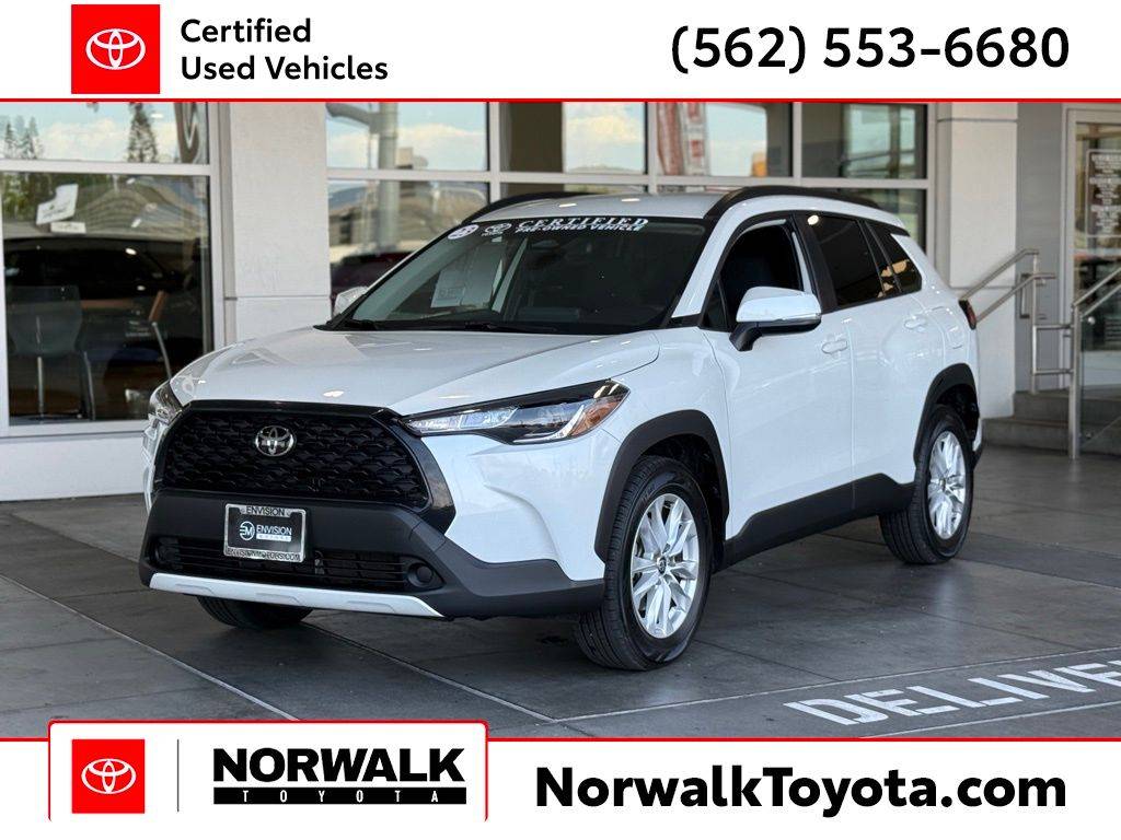 2023 Toyota Corolla Cross LE — SUV — 30,618 mi — Norwalk, CA