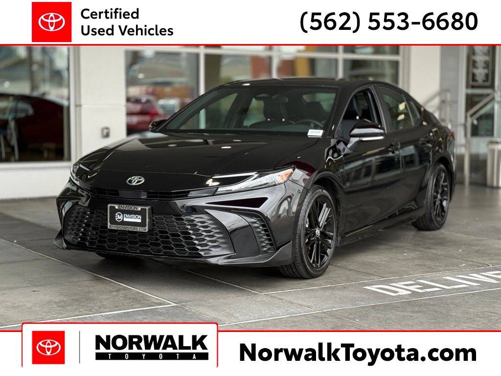 2025 Toyota Camry Hybrid SE — Sedan — 10,413 mi — Norwalk, CA