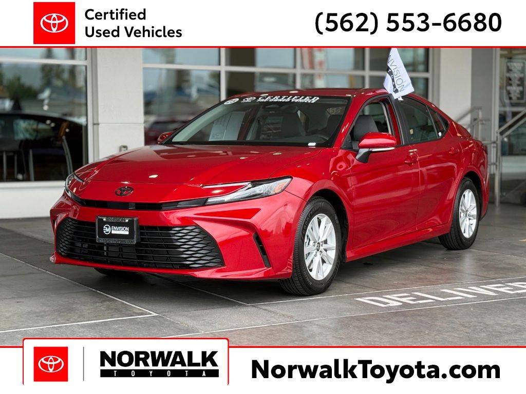 2025 Toyota Camry Hybrid LE — Sedan — 5,701 mi — Norwalk, CA