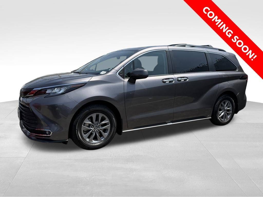 2022 Toyota Sienna XLE — Minivan — 36,452 mi — Norwalk, CA