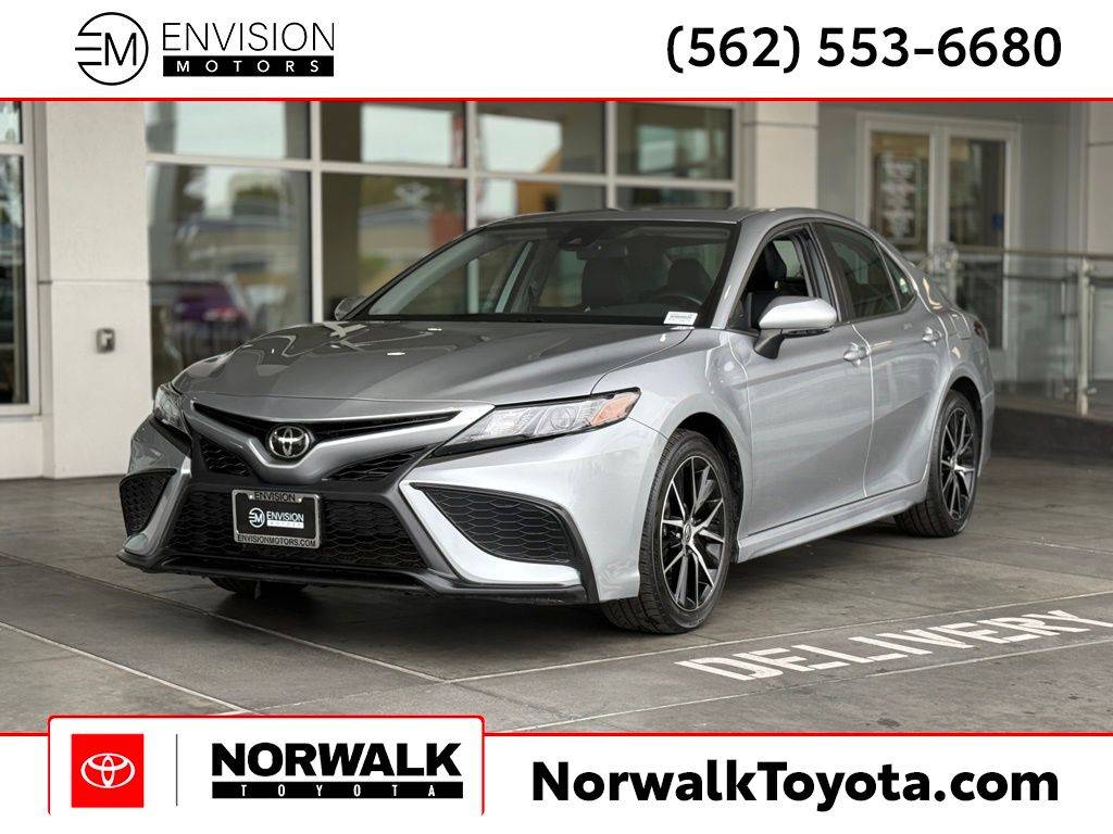 2022 Toyota Camry SE — Sedan — 69,575 mi — Norwalk, CA