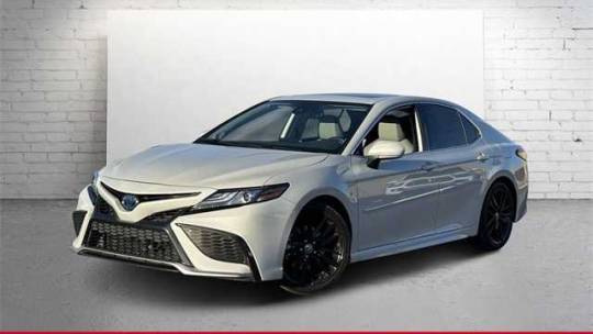 2022 Toyota Camry Hybrid XSE — Sedan — 58,570 mi — Phoenix, AZ