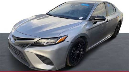 2019 Toyota Camry SE — Sedan — 99,704 mi — Phoenix, AZ