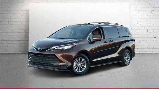 2023 Toyota Sienna LE — Minivan — 36,308 mi — Phoenix, AZ