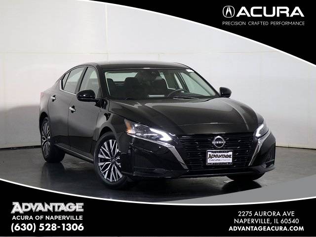 2023 Nissan Altima SV — Sedan — 42,192 mi — Naperville, IL