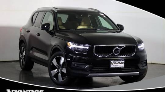 2019 Volvo XC40 Momentum — SUV — 34,744 mi — Naperville, IL