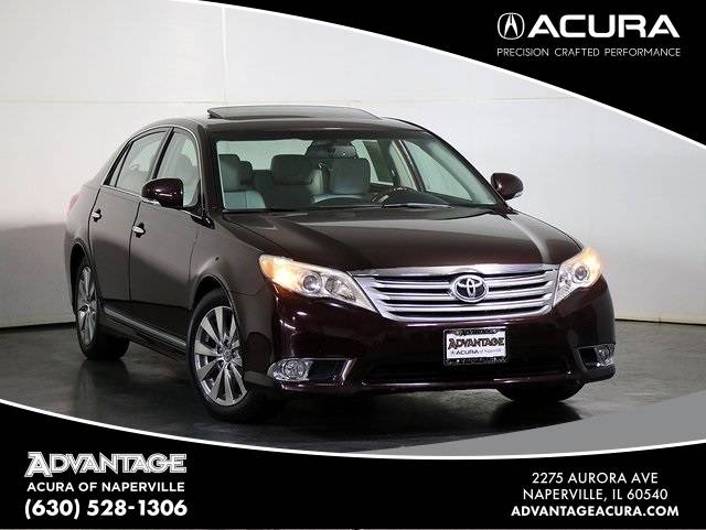 2011 Toyota Avalon Limited — Sedan — 70,651 mi — Naperville, IL